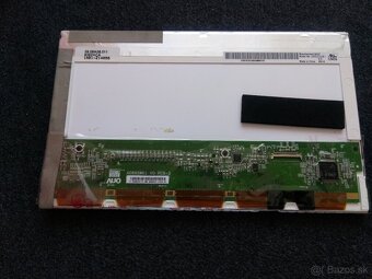 8.9" palcový display z Acer aspire one ZG5 - 2