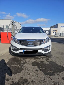 Predám KIA Sportage 2.0 CRDI 4x4, 135 kW, diesel - 2