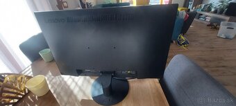 Monitor Lenovo - 2