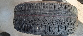 235/45 R18 Nokian zimné - 2