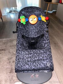 Predám Babybjorn lehátko bliss mesh antracit Leo - 2