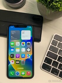 Predám iPhone XR Black 64GB - 2