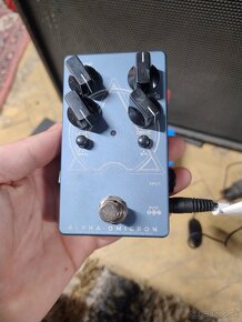 Darkglass Alpha Omicron distortion pedal - 2