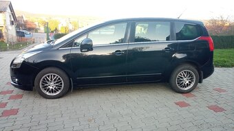 Peugeot 5008 1,6 HDi 82 kW - 2