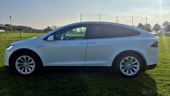 Tesla model X P90D - 2