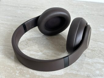 Beats by Dr. Dre Studio Pro Wireless, brown - 2