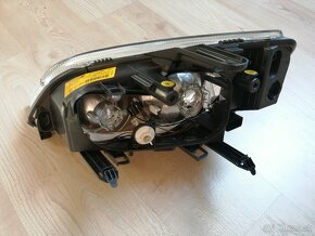 Ford Focus C-MAX 2003-2007 pravý halogen - 2