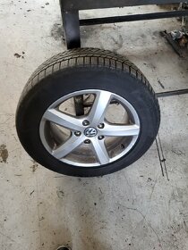 ORIGINAL VW TOUAREG 7P R18 5x130 255/55/18


 - 2