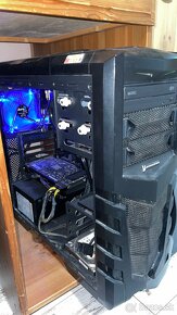 Stolný PC Ryzen 5 1600/ 24gb ram - 2