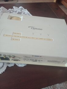 Projektor optoma - 2