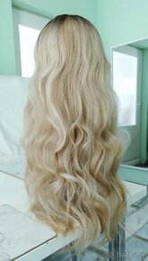 Kučeravá ombre blond parochňa - 2