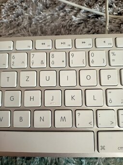 Apple magic keyboard SK - 2