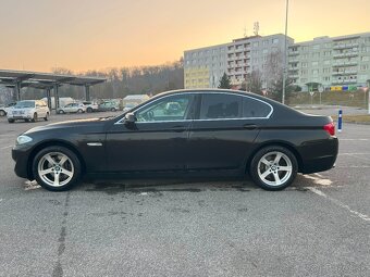 BMW rad 5 525d 2011 A/T - 2