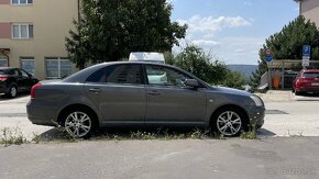 Toyota Avensis T250, 1.8 VVTi, benzín, r. 2004 - 2