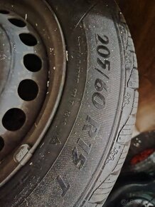 Predám 4ks pneumatík rozmer 205/60 R15 - 2