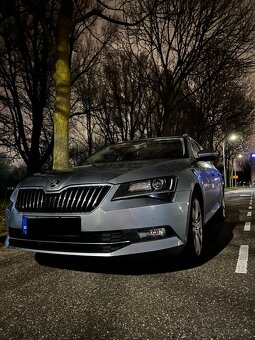 Škoda Superb 2.0TDI 4x4 Combi 190k/140kw Full - 2