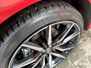 Falken EUROWINTER HS02 PRO 225/40 R18 92V - 2