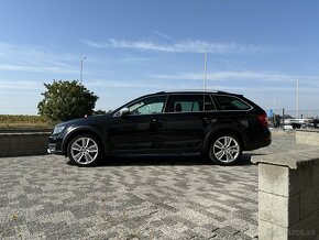 Škoda Octavia Scout 2.0TDI DSG - 2