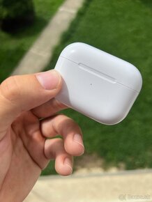 Apple AirPods pro 2nd Generation - 2