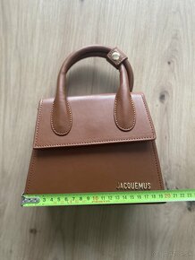 jacquemus kabelka hnedá - 2