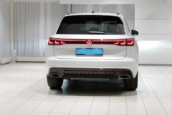 Volkswagen Touareg 3.0TDI R-LINE Facelift - 2