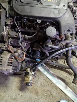 Motor prevodovka 1.9dci renault - 2