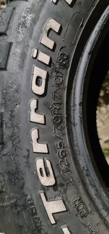 Bfgoodrich 265 70 r17 KM2 stav 80% - 2