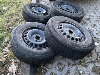 Pneumatiky 195/65 R15 zimne - 2