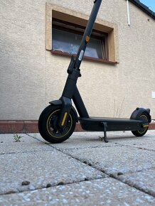 Elektrická kolobežka Ninebot by Segway MAX G30E II - 2