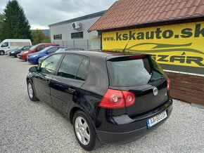 Volkswagen Golf 1.6i 75kw M5 - 2