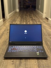 HP OMEN 15 - 2