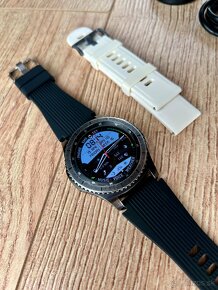 Samsung Gear S3 Frontier + 2 x Remienok - 2