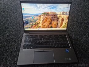 HP Zbook Firefly 14 G8 - 2