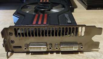 Asus GTX 560 1G - 2