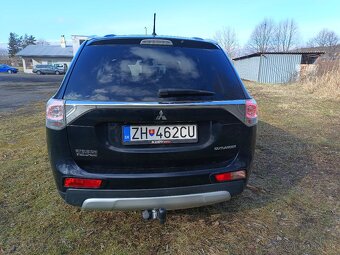 Mitsubishi Outlander 4x4 - 2