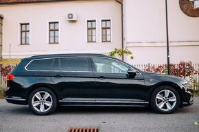 VW Passat Variant R-Line 2.0 TDI SCR DSG 4Motion Webasto - 2