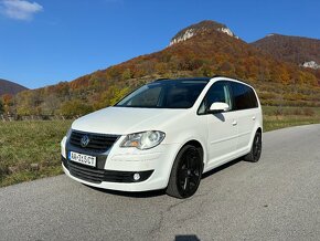 Volkswagen Touran 1.9 TDI DSG 7 miest Ťažné zariadenie - 2