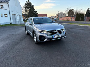 VW Touareg 3,0tdi R-line Panorama, DPH, TOP STAV - 2