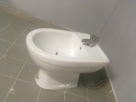 Pisoáre, bidet. - 2