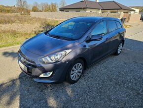 Hyundai i30 combi 1.6Crdi 81kw - 2