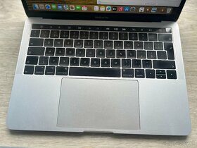 Macbook PRO 13, 2019, Čtyřjádro, 8GB, 250GB - 2