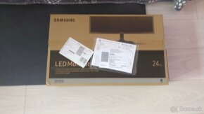 Samsung LED Monitor SF350 - 2