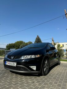 Honda Civic 1.8 i-VTEC - 2