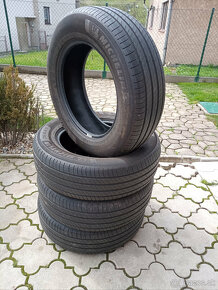 Letné pneu 215/65 r17 - 2