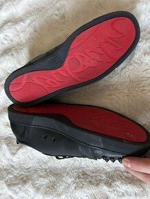 Christian Louboutin na predaj - 2