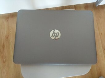 predám HP Elitebook 725 G4 , 128gb ssd , 8gb ram - 2