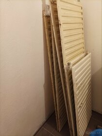 2x radiator, 2. rebro, ventily a hlavice danfoss - 2