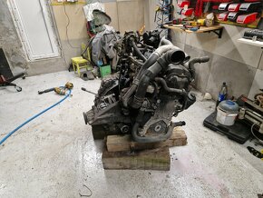 Motor vw t5 2.5 96kw aj s prevodovkou 4x4 - 2