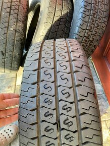 Pneu 215/70 r15 C - 2