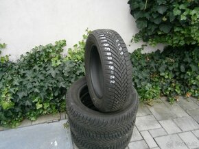 Predám 4x zimné pneu Yokohama 185/60 R15 88TXL - 2